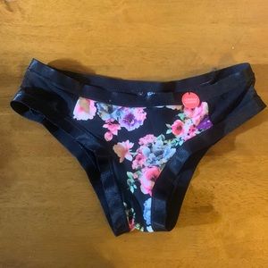 F21 Swim